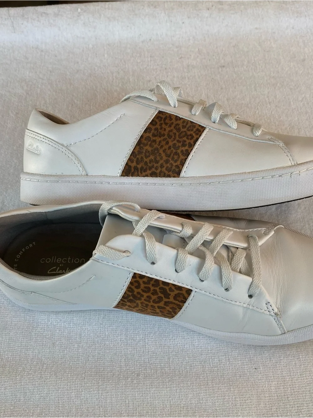 New Clarks Collections Pawley Rilee Leopard  White Leather LaceUp Sneakers Sz 9